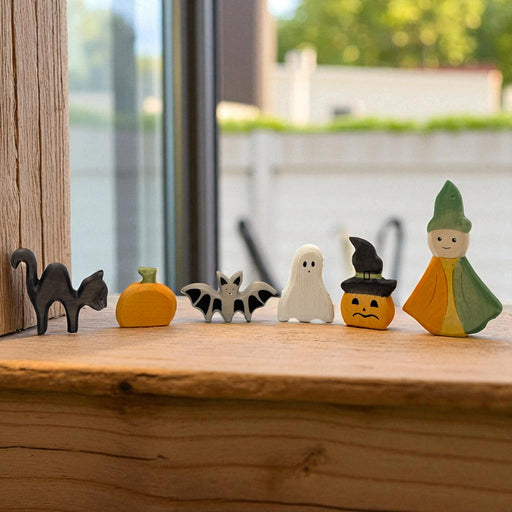 Handcrafted Open Ended Wooden Toy Holiday Set - 6 Pieces Sprite & Halloween Friends Set