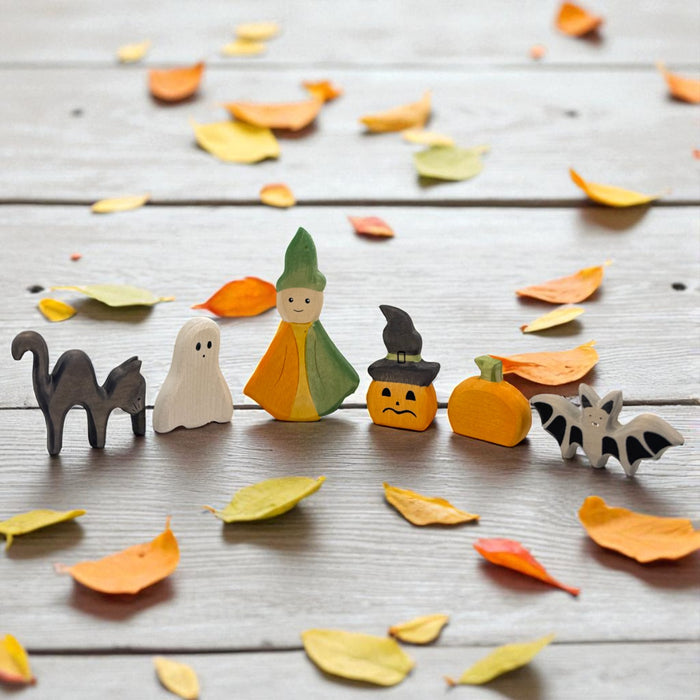 Handcrafted Open Ended Wooden Toy Holiday Set - 6 Pieces Sprite & Halloween Friends Set