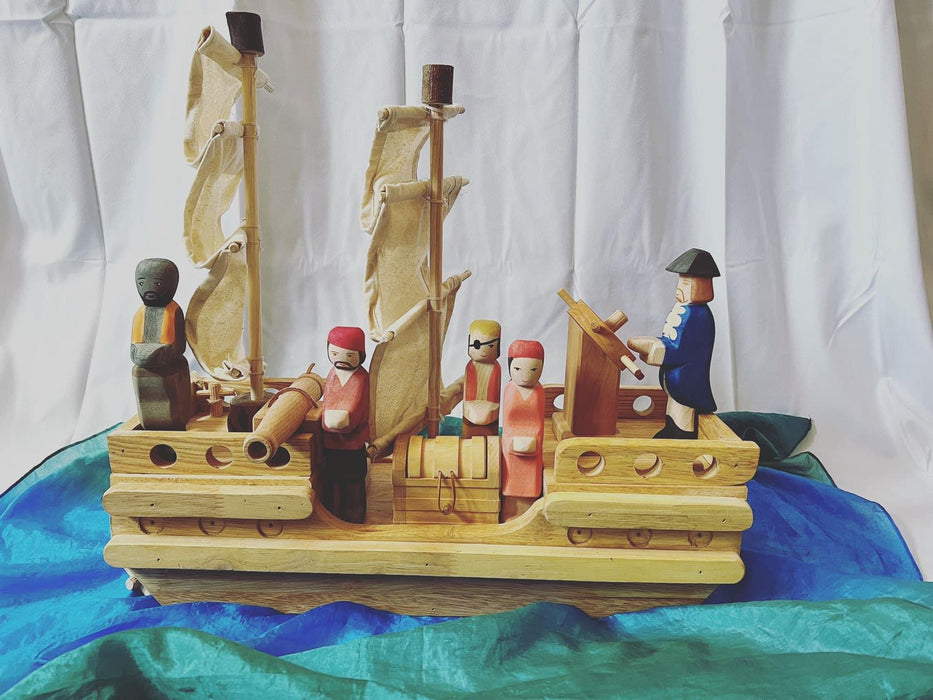 Handcrafted Open Ended Wooden Toy Figure Fairy Tale - 5 Pieces Pirates Set